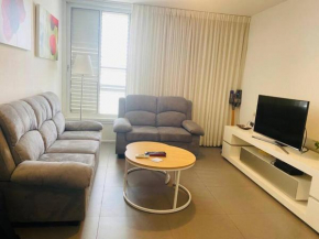 Great 2 BR apartment view to the garden